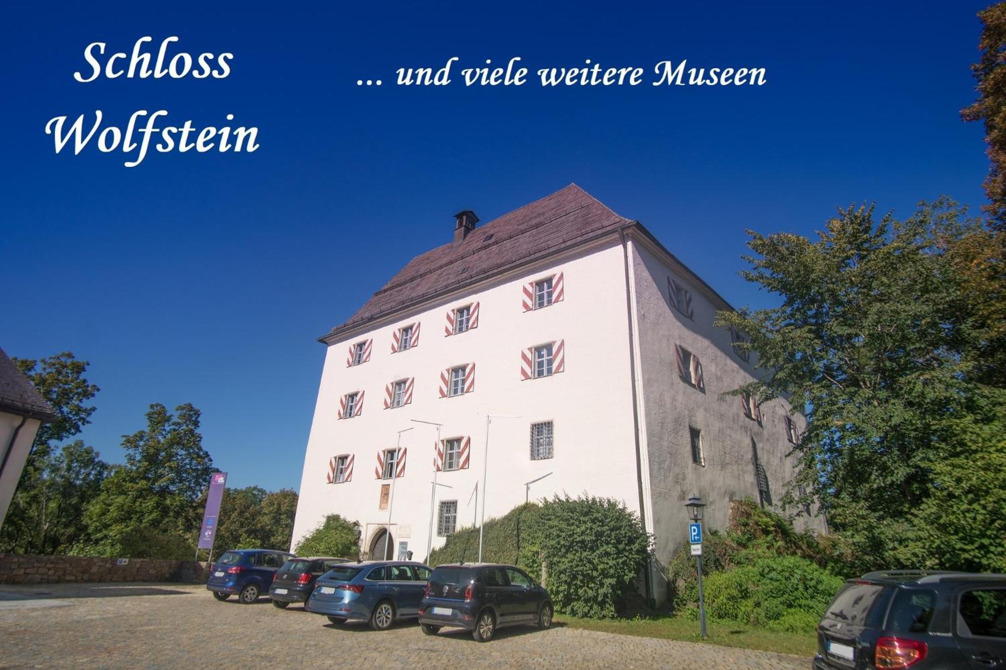 Apartment Helle Am Waldrand - Mit Balkon, Pool & Sauna